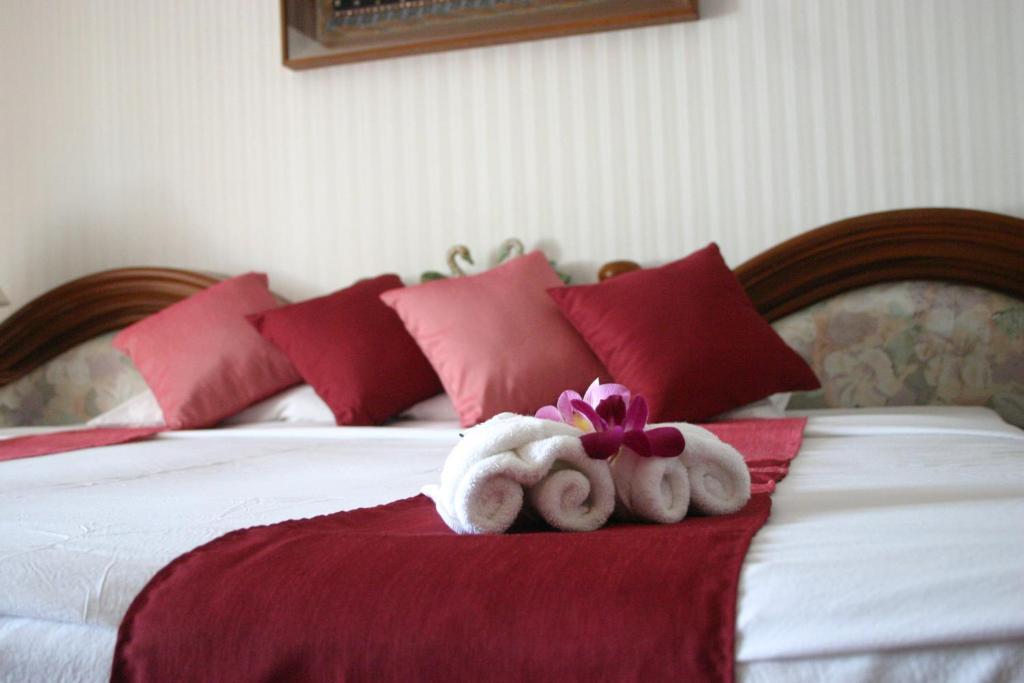 Chiangmai Ratanakosin Hotel Chiang Mai Quarto foto